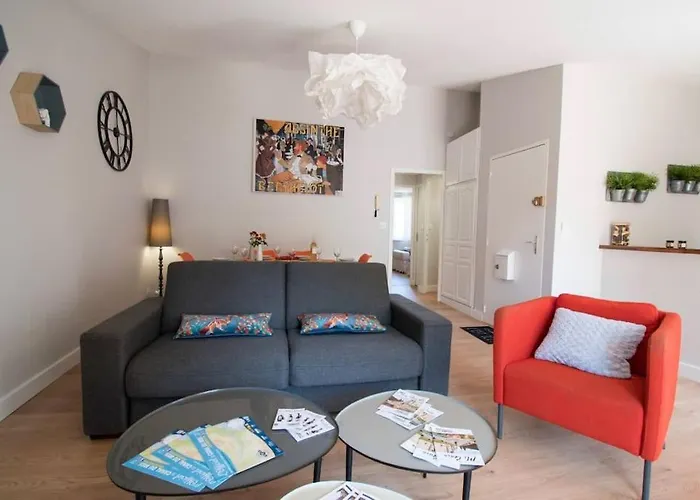 Le Saint Gimer - Vue Sur La Cite Medievale - Climatisation *