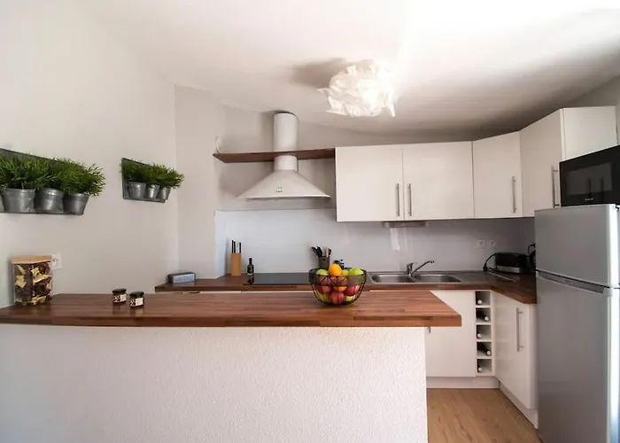 Le Saint Gimer - Vue Sur La Cite Medievale - Climatisation Apartament *